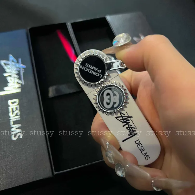 Stussy斯图西齿轮金属防风粉色火焰打火机创意礼物可循环充气火机