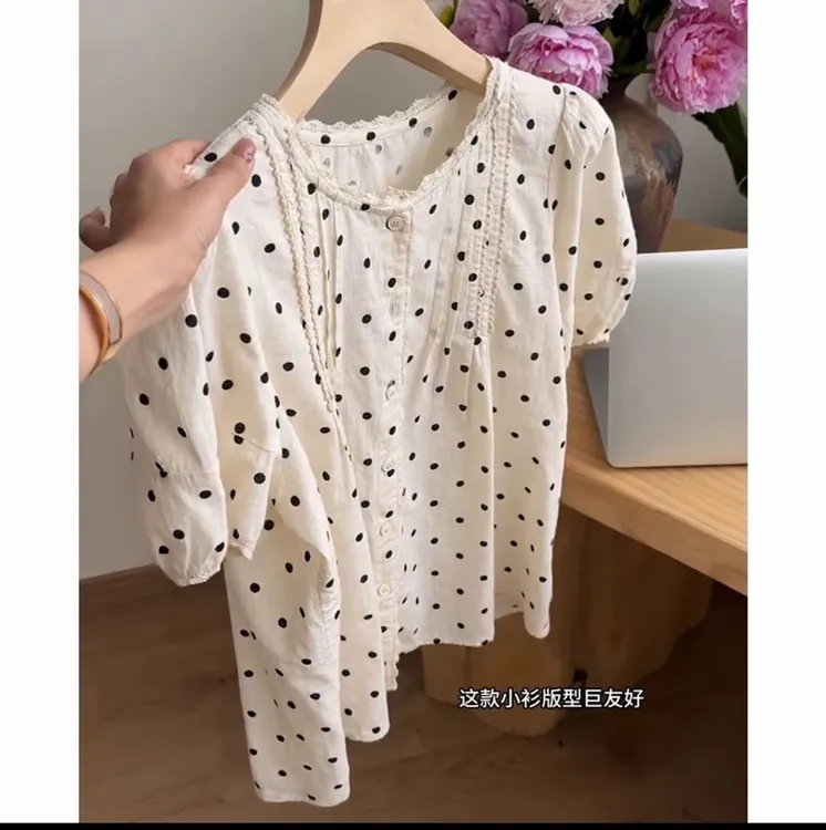 全额运费补贴温柔别致 小波点印花蕾丝花边拼接短袖减龄衬衣
