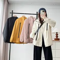 2025秋季新款大码中长款情侣冲锋衣夹克女宽松连帽山系休闲外套女