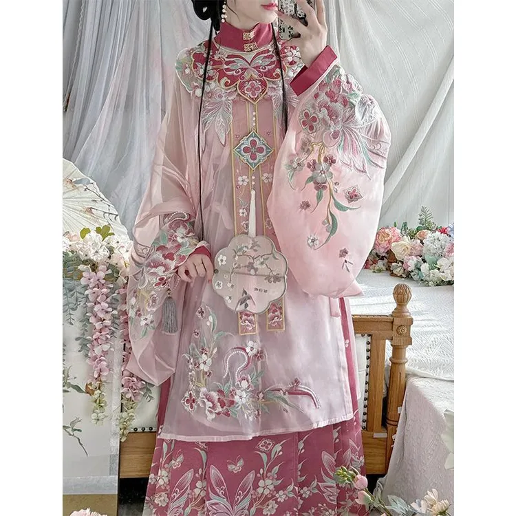 云裳 原创【蝶涧芬芳 】明制云肩汉服重工刺绣立领衫马面裙套装