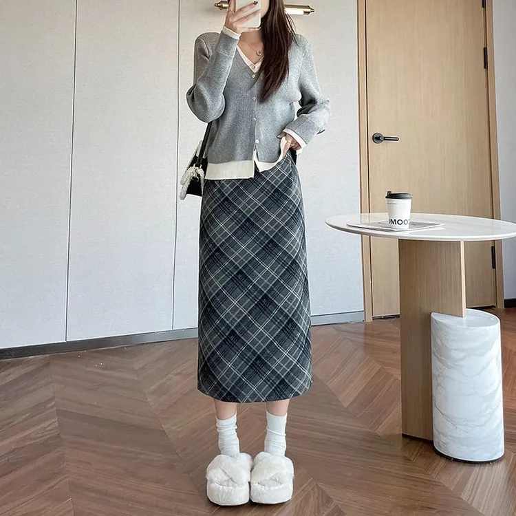 复古蓝格纹开叉中长裙女2025秋冬新款厚绒松紧高腰显瘦包臀半身裙