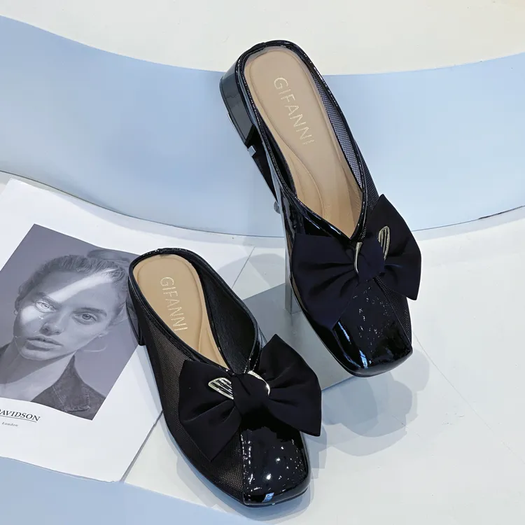 【心依阁铭品】高端拖鞋小圆头平底凉鞋简约时尚