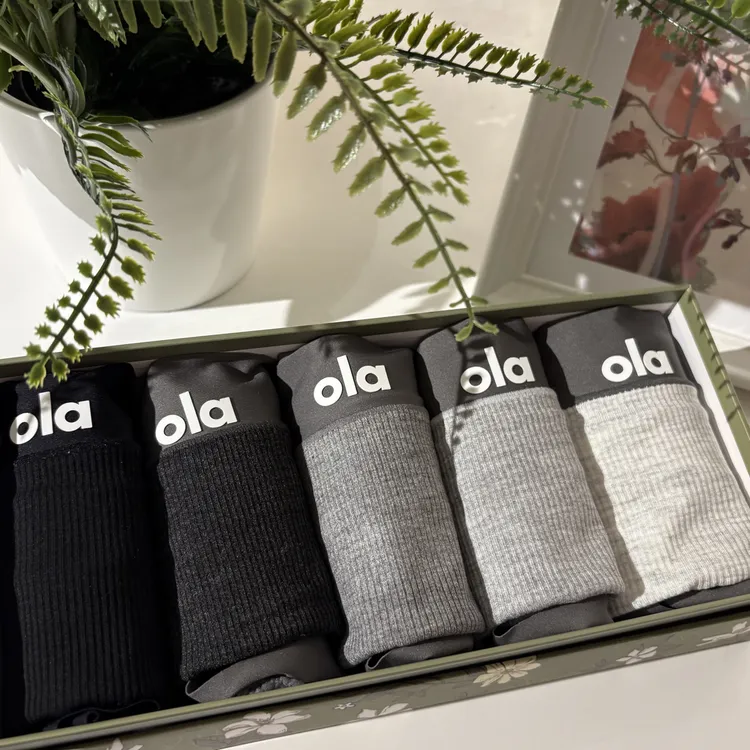 棉裆高弹透气舒适柔软亲肤女士中腰三角短裤