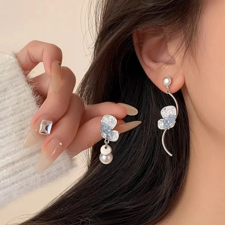 925银仿水晶耳饰 不对称蝴蝶网红轻奢百搭超仙个性长款设计感甜美