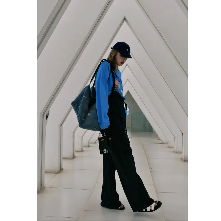 【瘦瘦】大码秋季卡通双面印花插肩袖百搭薄款宽松长袖T恤S01834