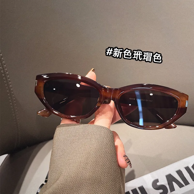 2025ins网红风气质款方形时髦小框防紫外线太阳眼镜女街拍墨镜潮