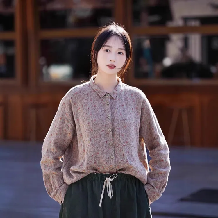 小众原创新款艺三季款文艺复古莫奈的花园亚麻翻领淡雅印花衬衫女