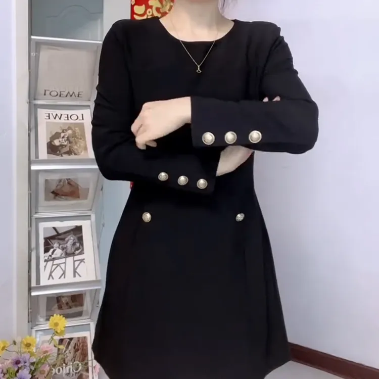 秋冬新款时尚减龄收腰显瘦长袖气质连衣裙女通勤内搭