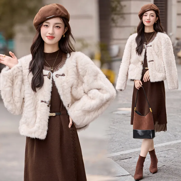 皮毛一体外套女2025秋冬季小个子时尚百搭洋气显瘦短款上衣潮