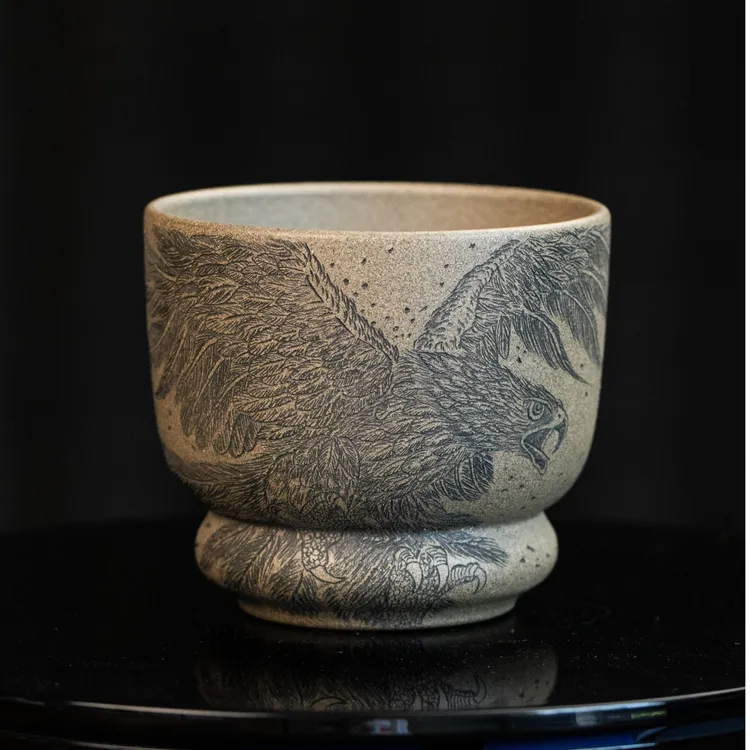 南柯记【鹰击长空】蟹壳青全手工刻绘|150cc紫砂茶杯主人杯高档茶器