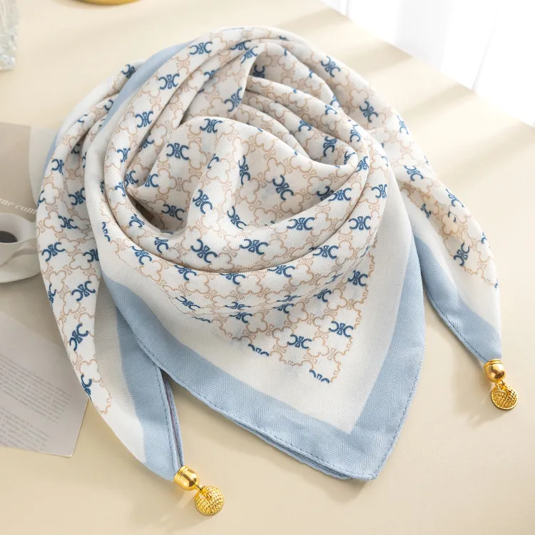 2025新款磁扣围巾女秋冬防风保暖高级感复古时尚装饰外搭围脖方巾