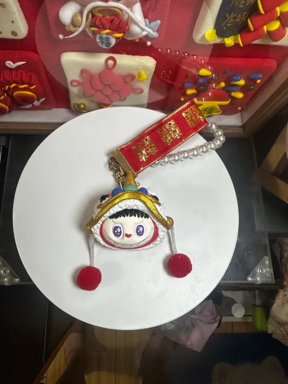 拉布布钥匙扣labubu同款卡通公仔挂件舞狮造型车挂饰品可爱包粘土