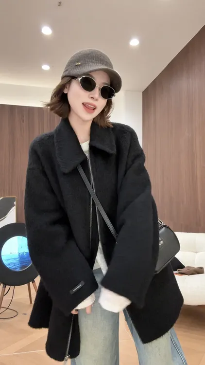 月月 2025秋冬新款小众设计极简风中长款羊绒外套 2510C7319