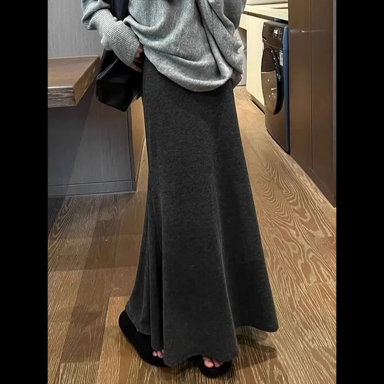 深灰色慵懒感松弛针织鱼尾裙女春秋冬百搭高腰显瘦垂感a字半身裙