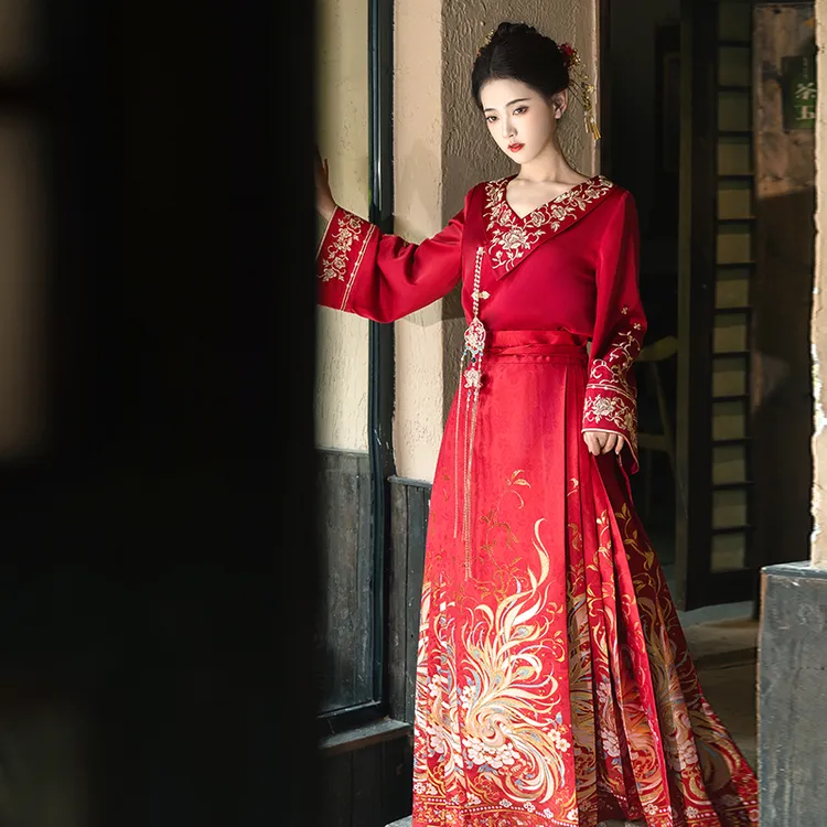 重回汉唐 凰与良缘 新中式汉服婚服红色马面裙敬酒服订婚服