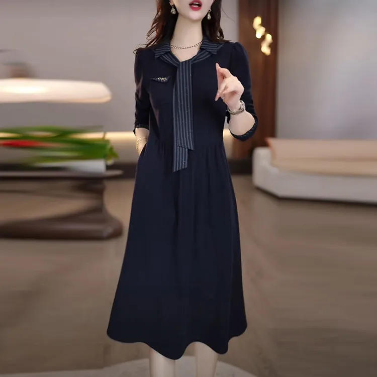 棉感精纺洋气衣服女2025秋冬季新款时尚中长款小个子打底连衣裙子