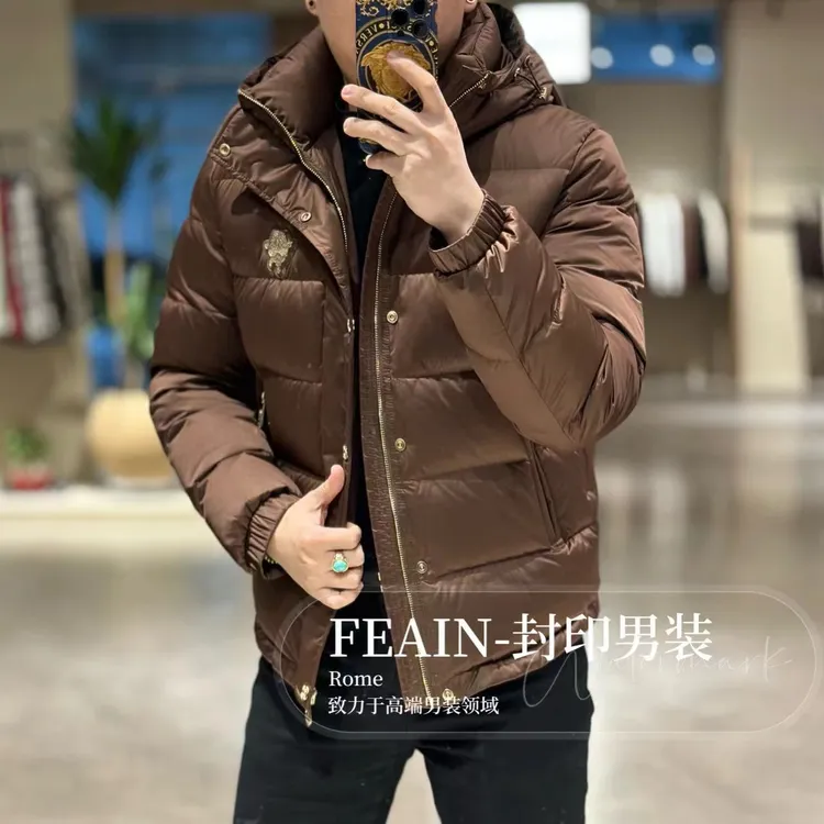 高端定制小老头胸怀后背奥钻点缀连帽羽绒服98805