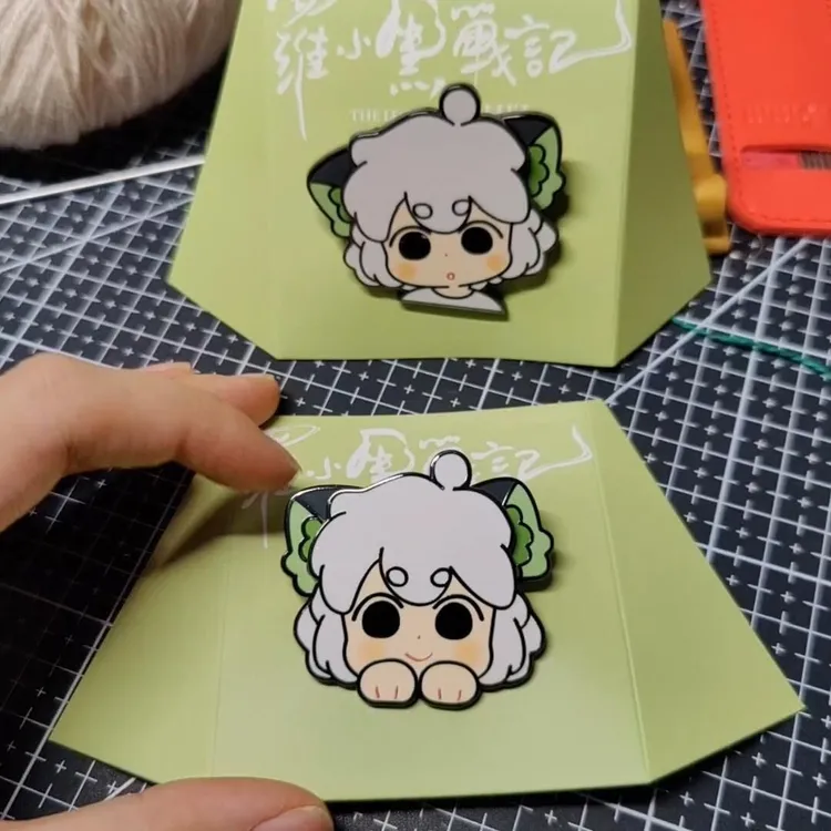 【官方指定】徽章罗小黑战记2大电影周边超萌可动罗小黑金属高颜值