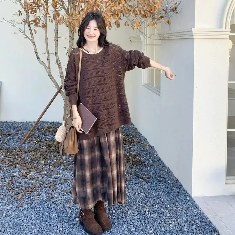 美拉德复古咖色镂空针织衫格纹吊带裙套装女2025秋季高级感两件套
