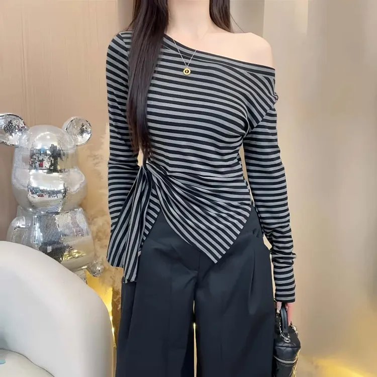 大码胖mm韩系条纹不规则开叉斜肩长袖T恤女装早秋收腰设计感上衣