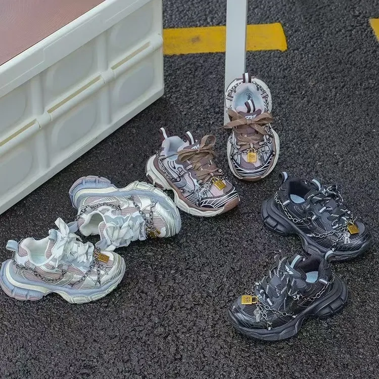 儿童轻便休闲鞋男2025女童炸街透气潮鞋巴黎铁链同心锁双网老爹鞋