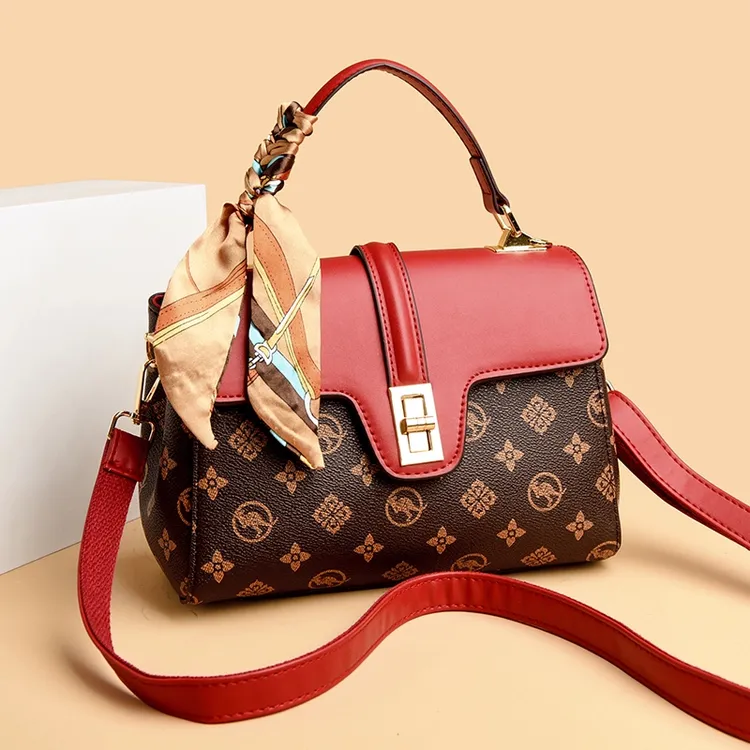 香港正品精选轻奢2026年新款女士真皮牛皮女包妈妈包单肩斜挎包包