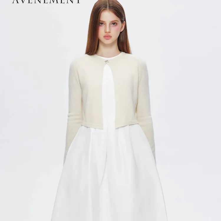 AVAMAMAMT/钻扣开衫/纯毛织高级感100毛显瘦百搭长袖外搭短款上衣