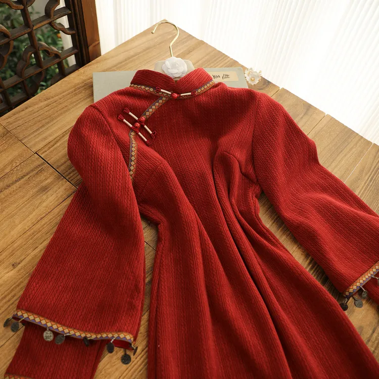 俏娘鱼红色复古风新中式婚礼旗袍女2025冬新款加绒保暖订婚敬酒服