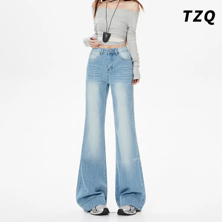 浅蓝色复古高腰微喇牛仔裤女秋冬季显瘦不贴腿喇叭裤TZQ25121308