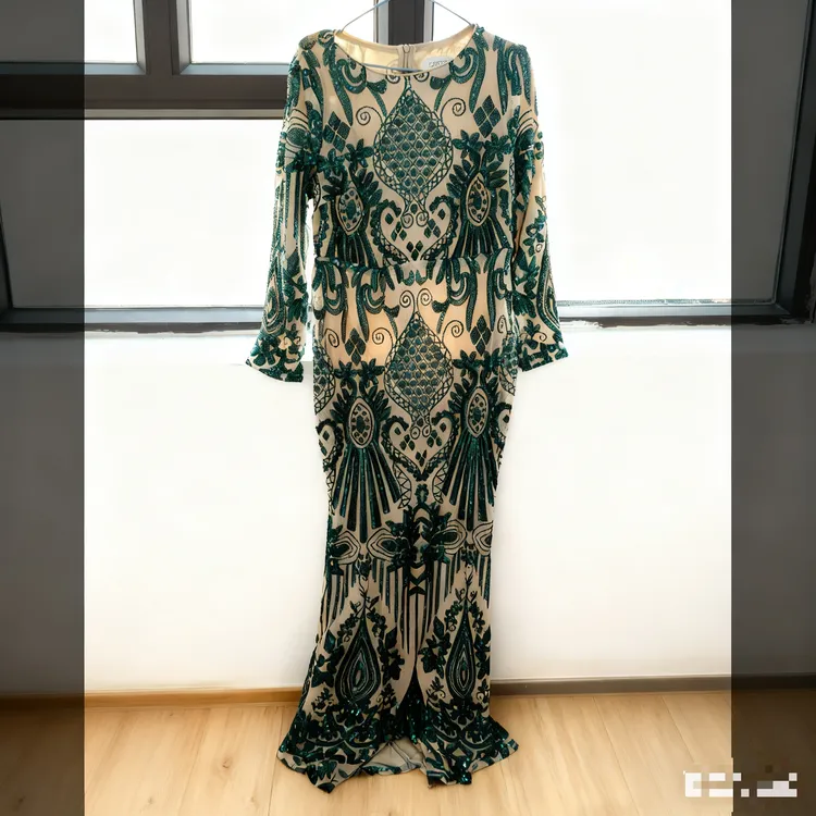 褶皱圆领大码连衣裙四季通用背带款长裙套头长袖