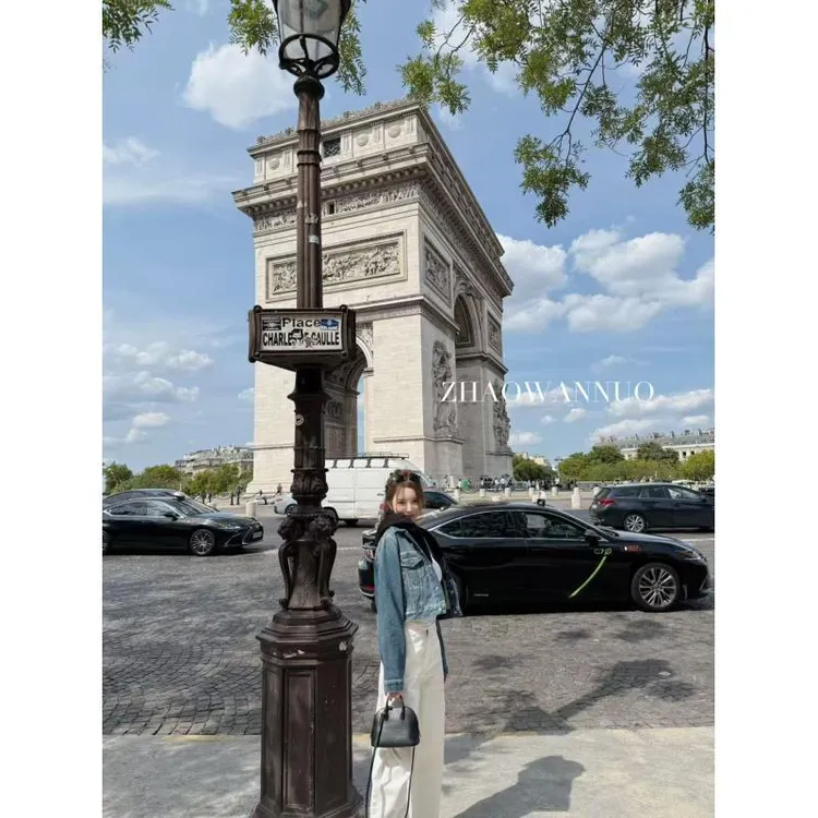 ZHAO WANNUO 丨 A*L早秋复古蓝拼接连帽牛仔外套NC0422