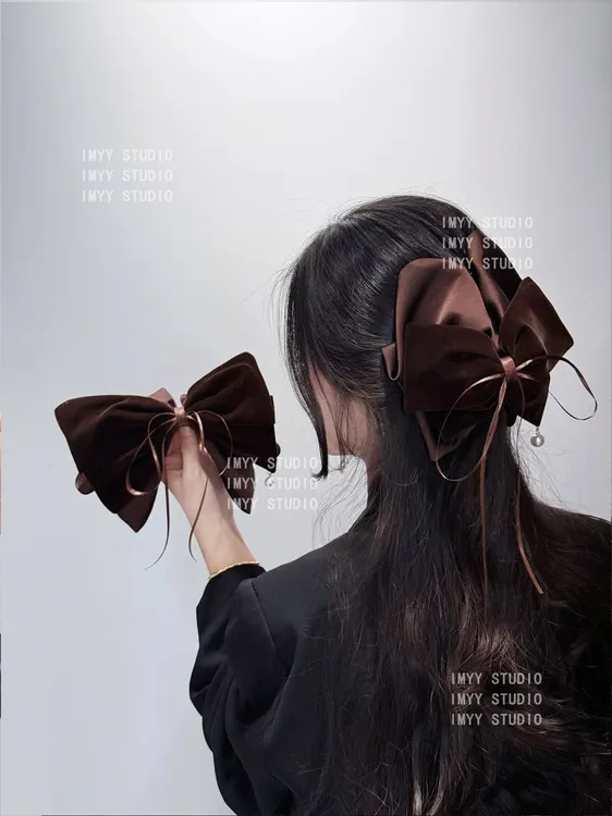 原创复古丝绒蝴蝶结三角夹 低饱和高级质感盘发平夹