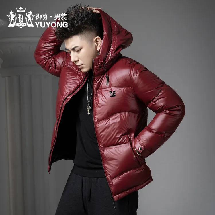 欧货时尚徽章连帽羽绒服男装冬季新款防寒服保暖男士90白鸭绒外套