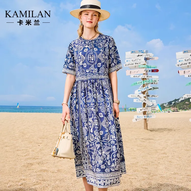卡米兰2025夏季新款气质时尚复古宽松印花圆领连衣裙