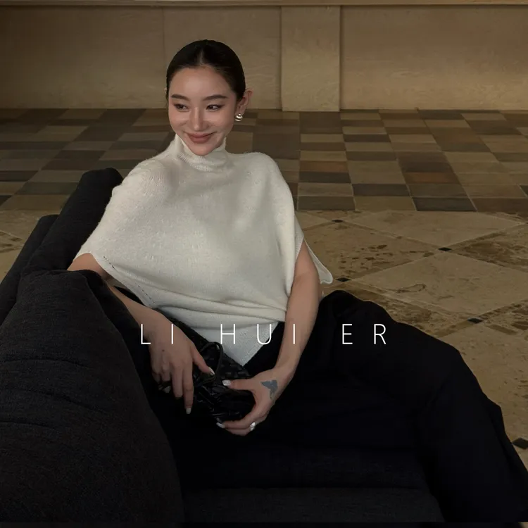 LiHuiEr李慧儿【月蒙尘】淡人老钱风斗篷法式羊毛针织衫上衣PY3060