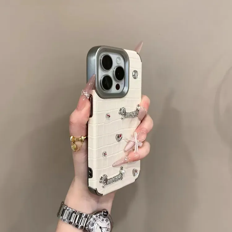 小众立体水钻小狗适用苹果16ProMax手机壳iPhone16全包13软17Prom