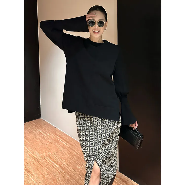 AME  挽袖毛衣衫  非常规基础软解构弧线压袖毛衣上衣ZD11SMYL898