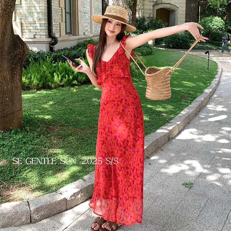 网红洋气夏季新款韩版高腰度假吊带连衣裙V领印花纯欲裙子