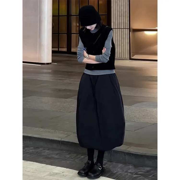 早秋穿搭整套高级感减龄洋气时尚又a又飒黑色针织马甲三件套装裙