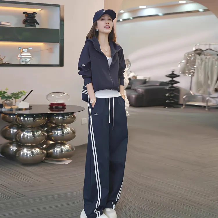 欧货休闲运动套装女春秋2025新款韩版宽松撞色条纹阔腿裤两件套潮