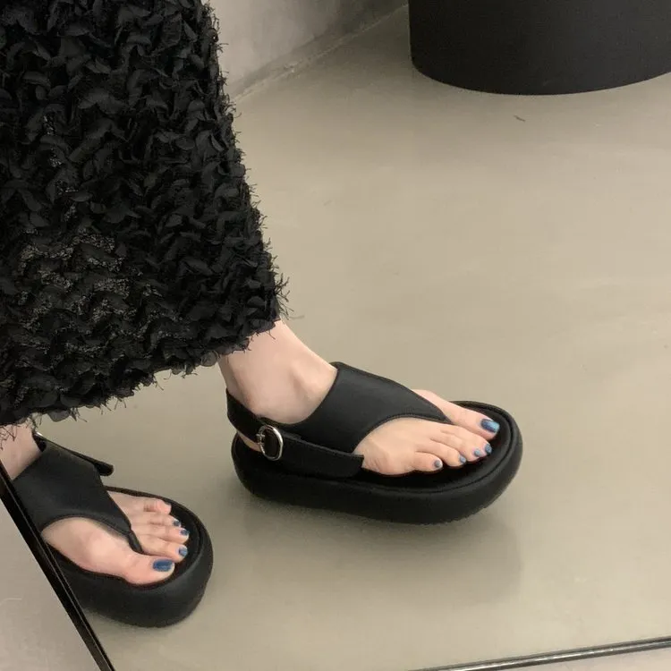 厚底增高夹趾凉鞋女2025夏季新款配裙子百搭复古皮带扣罗马沙滩鞋