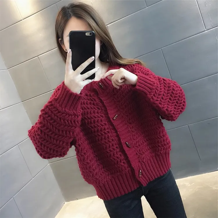 2025新款红色小香风宽松白色针织开衫小个子时尚加厚毛衣外套上衣