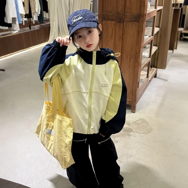 韩国童装女童秋季连帽外套2025新款儿童时尚风衣运动冲锋衣春秋装
