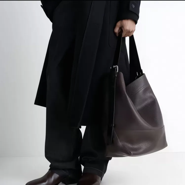 【MIA】法国勒梅头层牛皮水桶托特包秋冬新款大容量单肩斜挎包慵懒