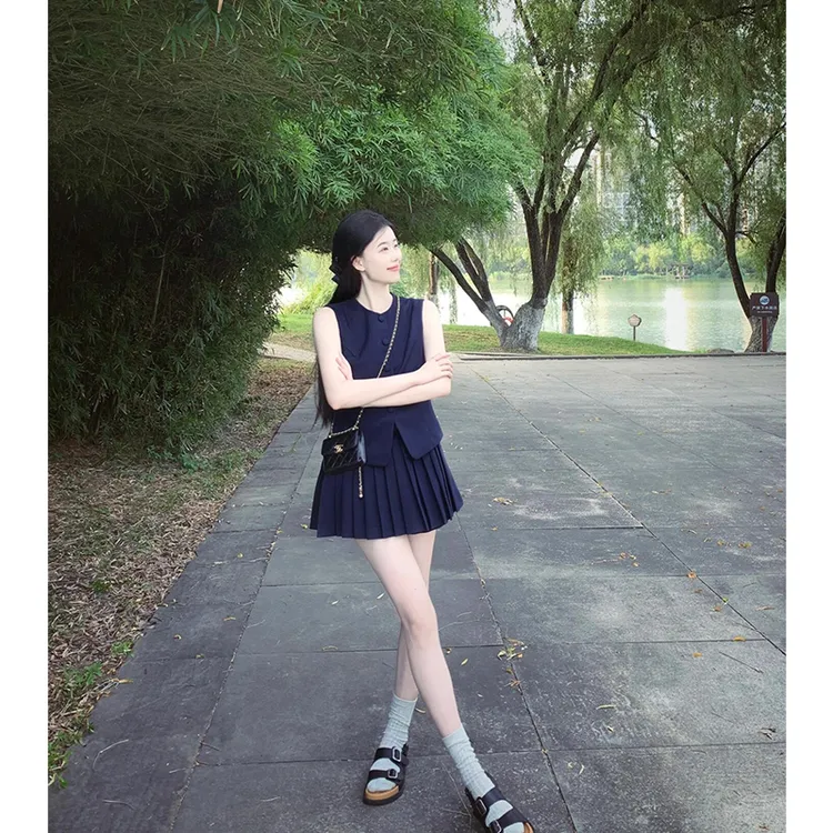 学院风藏青色马甲套装裙气质温柔风半身裙两件套