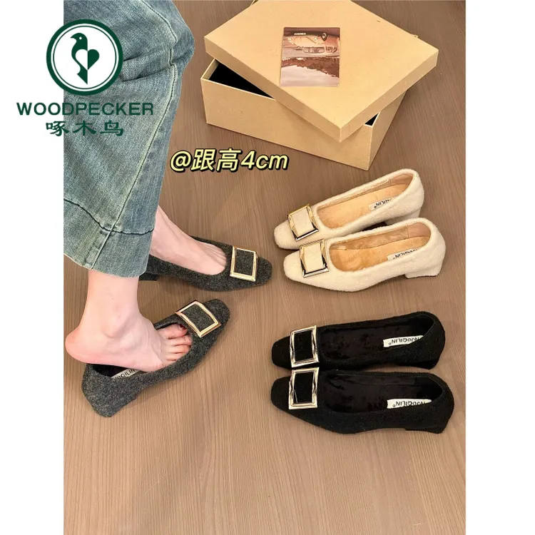 啄木鸟复古毛呢方头金属方扣单鞋女2025秋冬新款加绒粗跟保暖单鞋