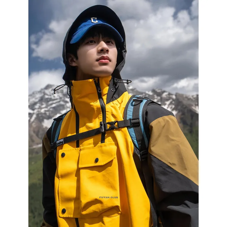 德国黑黄拼色冲锋衣外套女2025新款三合一防风防水户外徒步登山服
