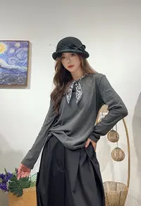 188区8625灰色带丝巾女士薄款长袖