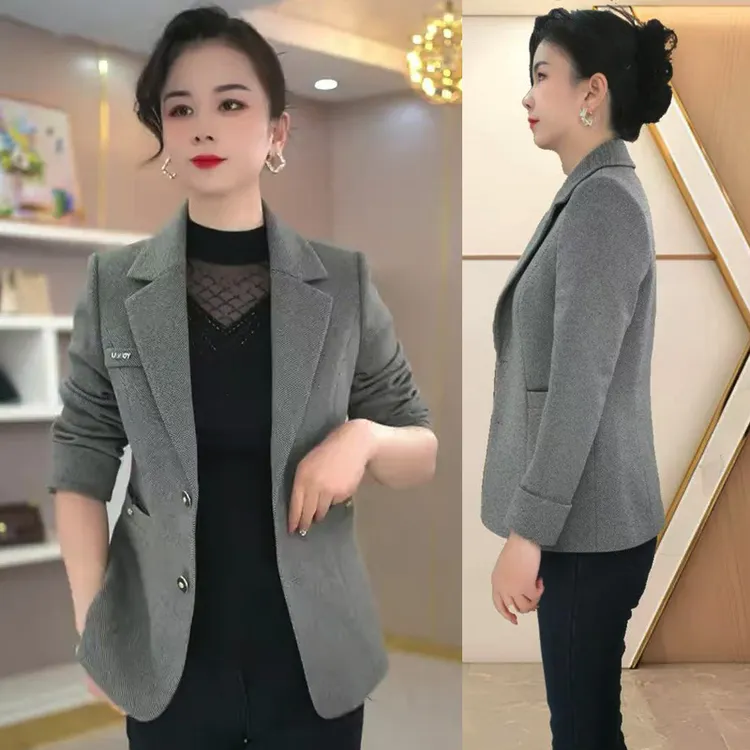 年轻妈妈装高档时髦外套大码女秋冬装气质纯色显瘦减龄小西服