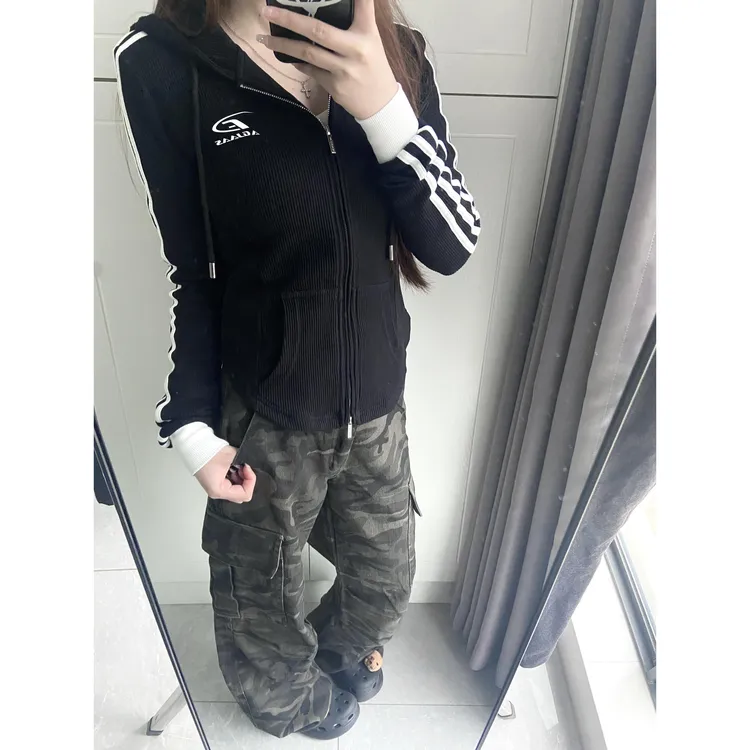 新款爆款连帽时尚短外套女美式辣妹修身显瘦开衫薄款小外搭